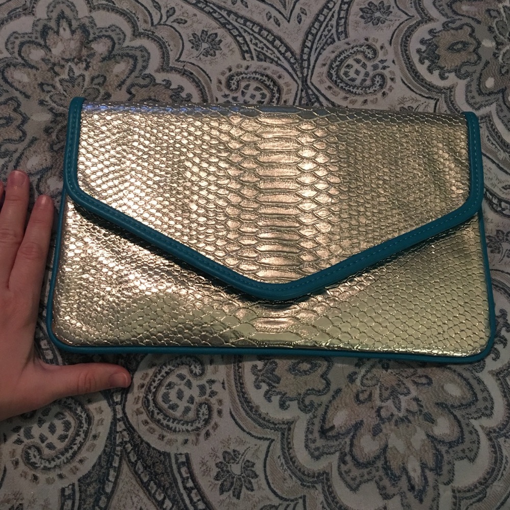 Gorgeous Gold Clutch